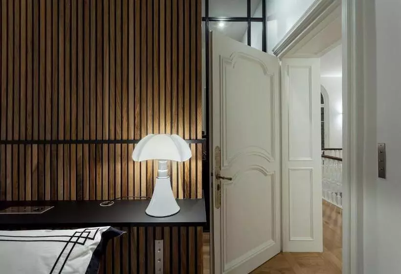 ペンション Villa Camoufle