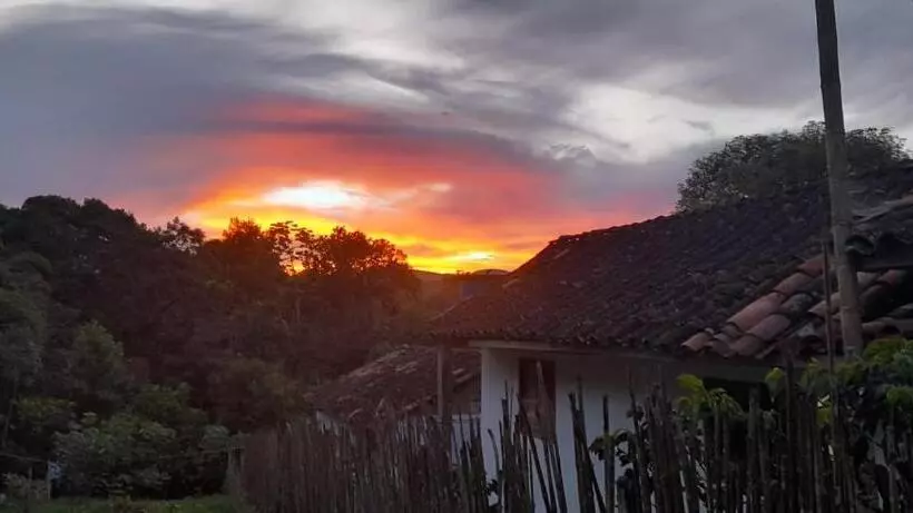 ユースホステル Casa Annunakis