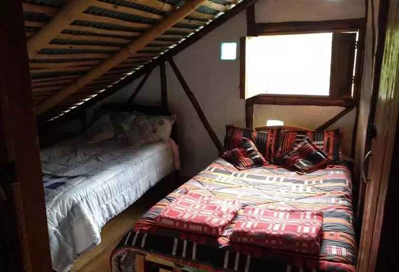 ユースホステル Casa Annunakis