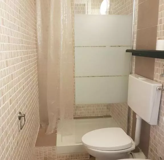 تختخواب و صبحانه Apartment In Salerno Parco