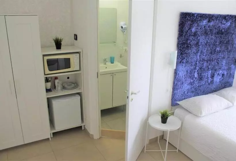 تختخواب و صبحانه Apartment In Salerno Parco