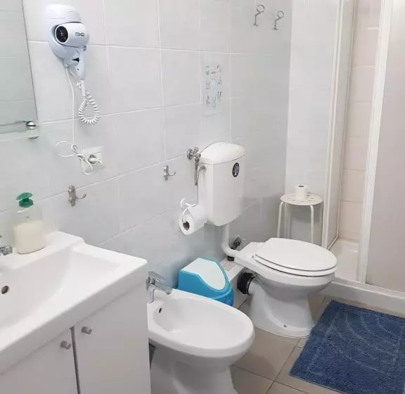 تختخواب و صبحانه Apartment In Salerno Parco