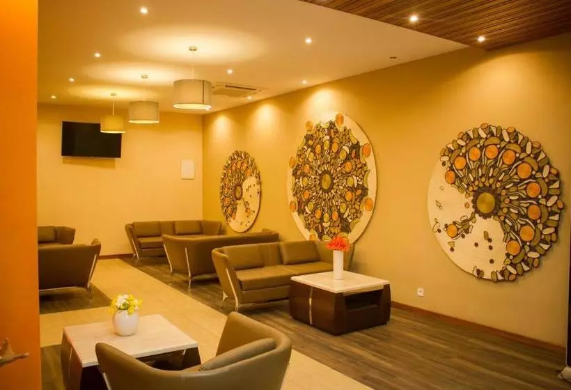 The Streamliner Hotel Apartment