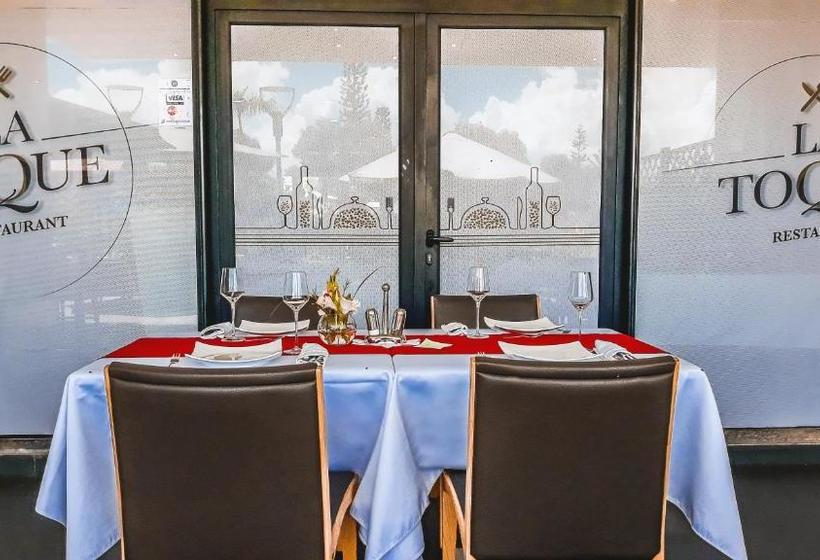 The Streamliner Hotel Apartment