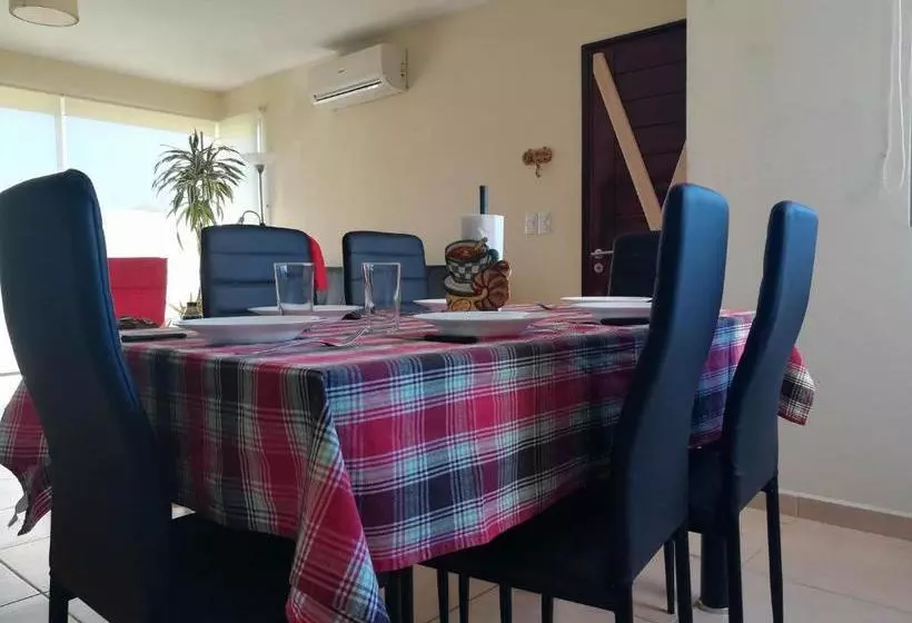 Las Martinas Apart 5