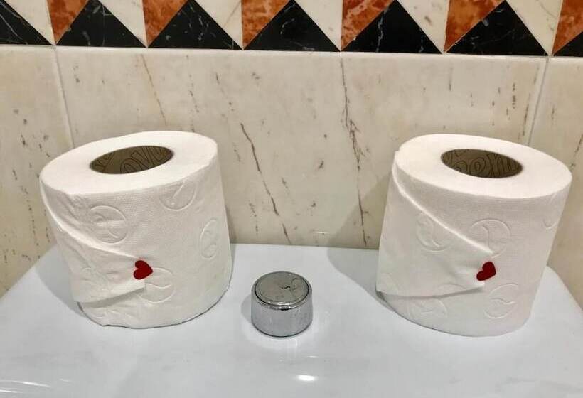 پانسیون Alameda Garden