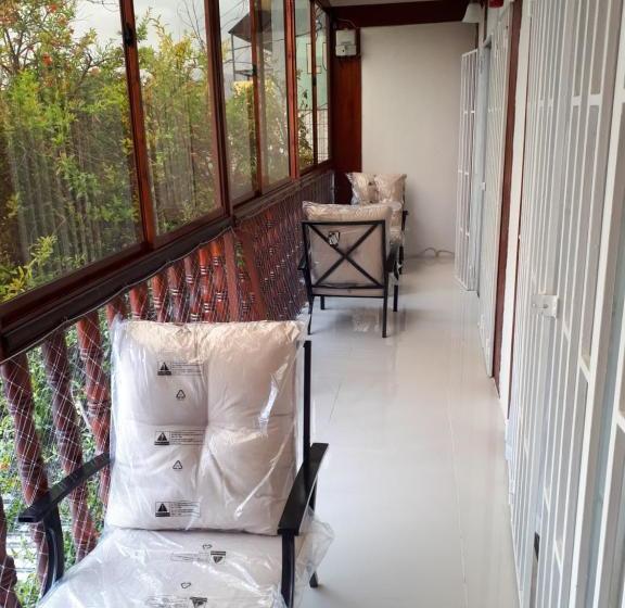 פנסיון Casa Cely