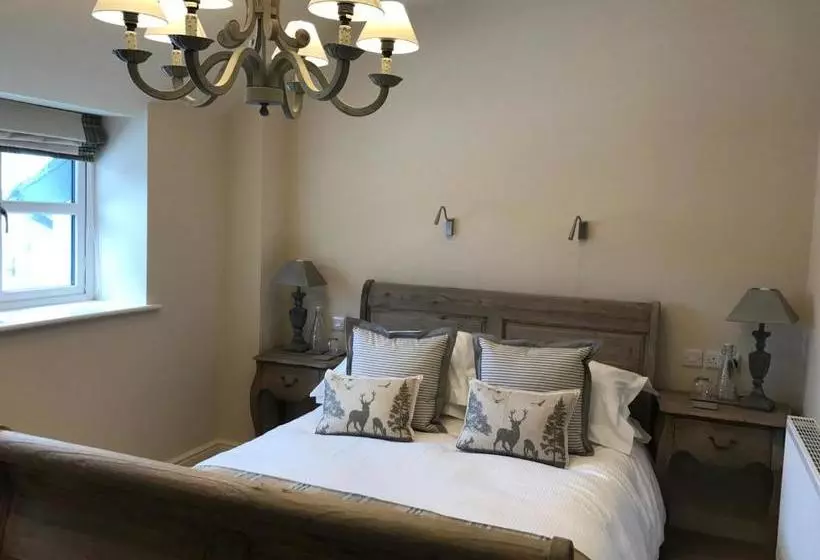 ベッドアンドブレックファースト The Grousemoor