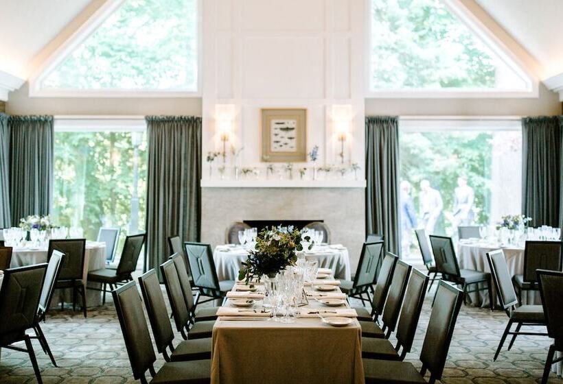 مبيت وإفطار The Morris Estate