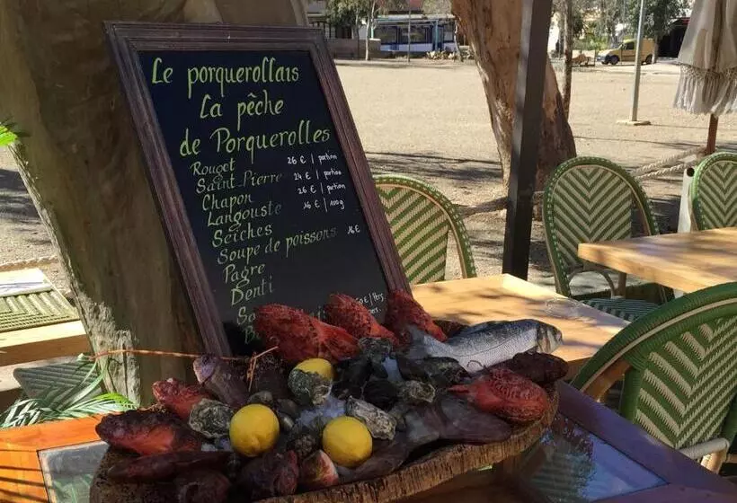 Hotel Hôtel Le Porquerollais