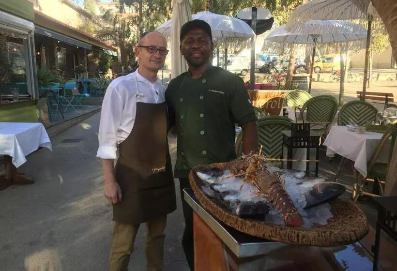Hotel Hôtel Le Porquerollais