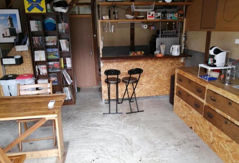 פנסיון Kaeru Guest House