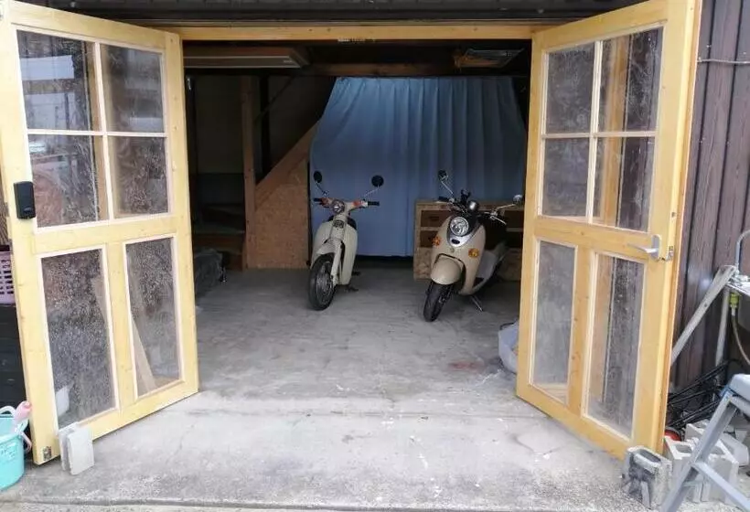 ペンション Kaeru Guest House