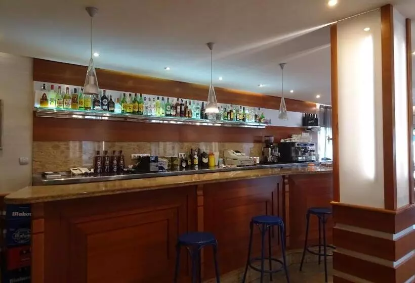 Retkeilymaja Hostal Internacional