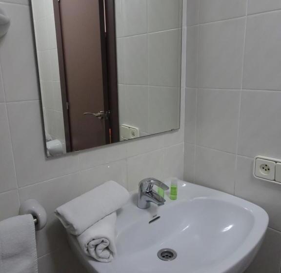 هاستل Hostal Internacional