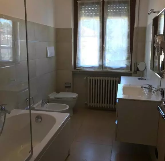 Color House Malpensa B&b