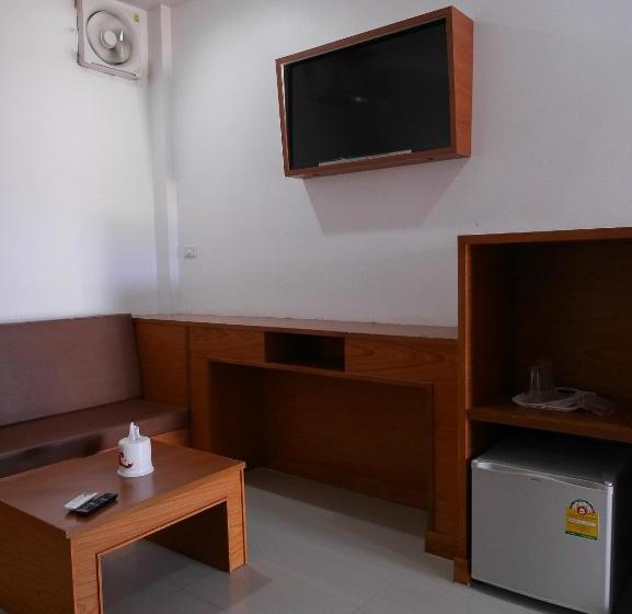 فندق على الطريق Paradise