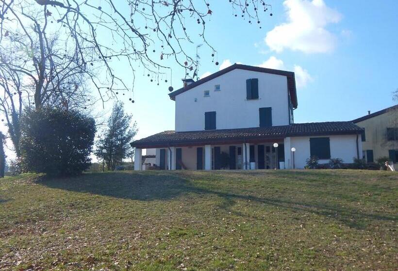 ベッドアンドブレックファースト Room&breakfast Villa Angela