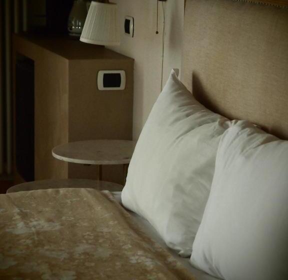 ベッドアンドブレックファースト Room&breakfast Villa Angela