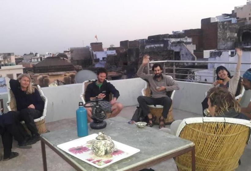 펜션 Bhavyam Homestay &cafe Backpackers Ko