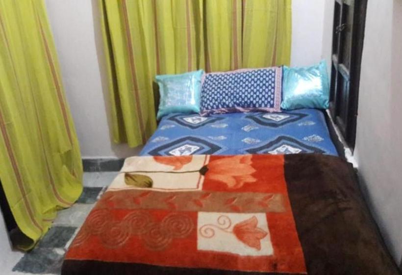 펜션 Bhavyam Homestay &cafe Backpackers Ko