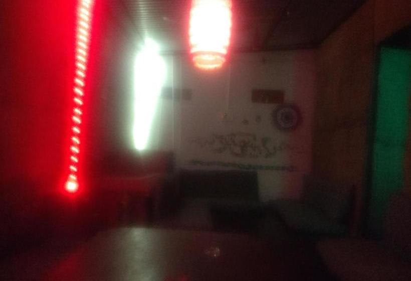 펜션 Bhavyam Homestay &cafe Backpackers Ko