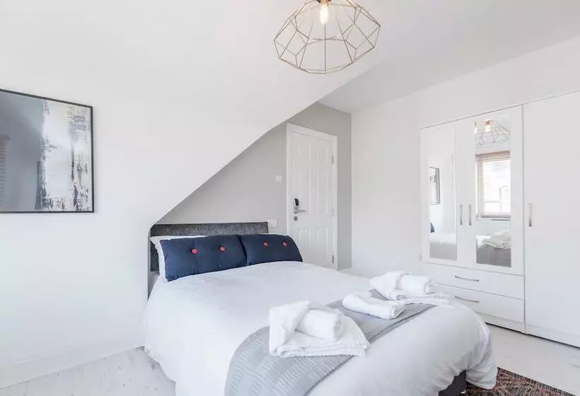 ペンション Westland House Guest House