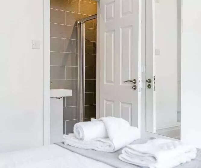 ペンション Westland House Guest House