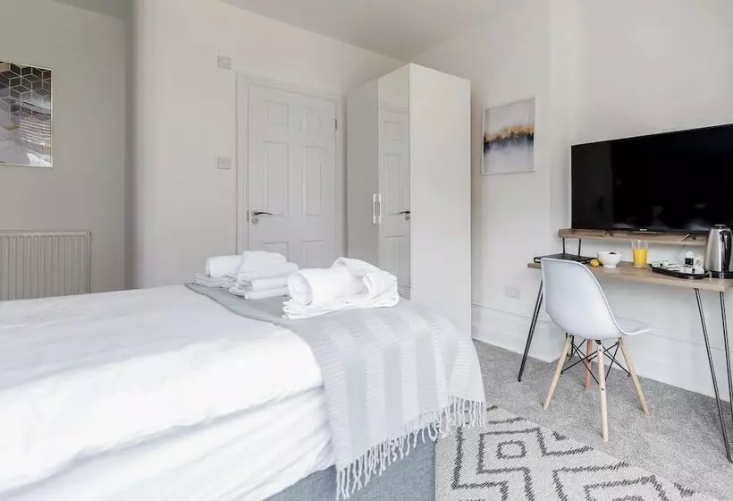 ペンション Westland House Guest House