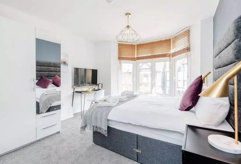 ペンション Westland House Guest House