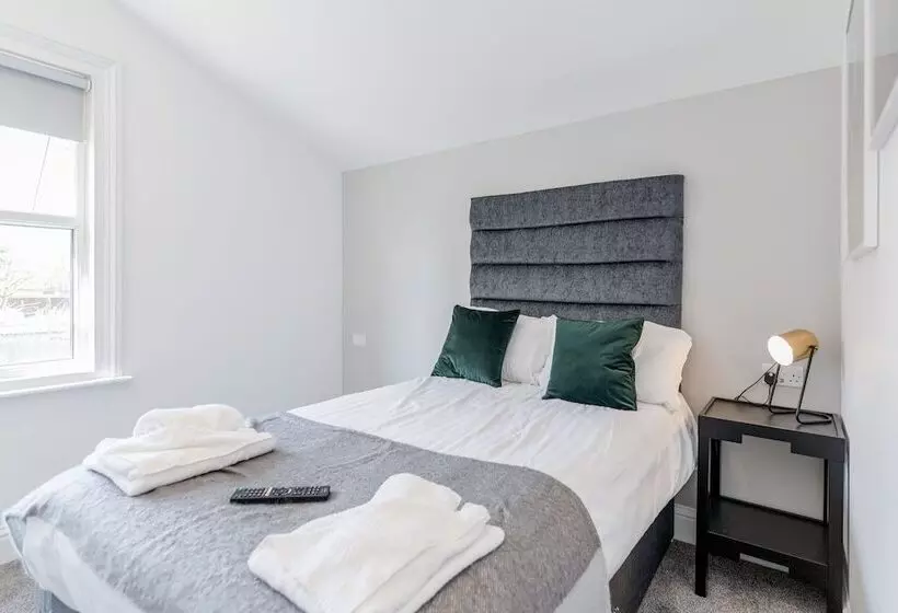 ペンション Westland House Guest House