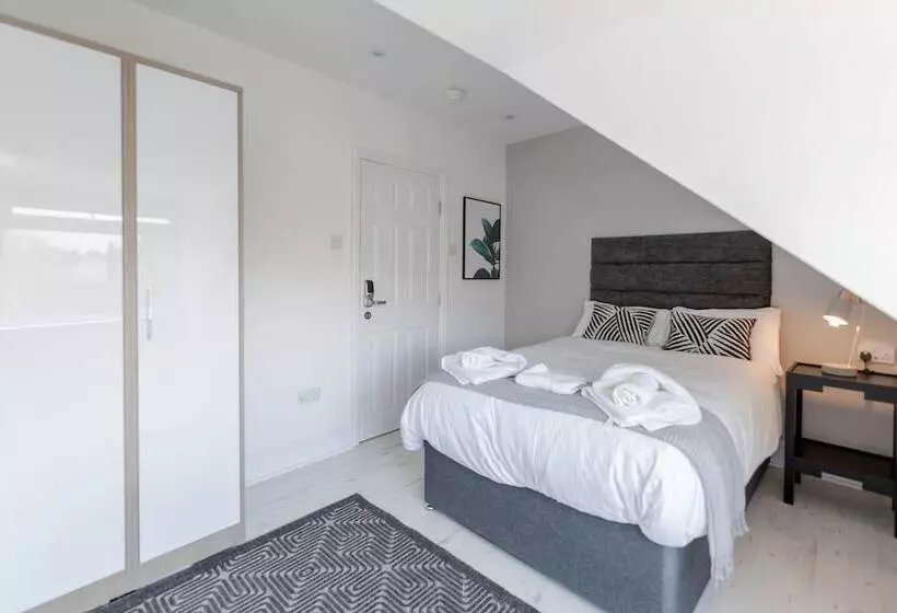 ペンション Westland House Guest House