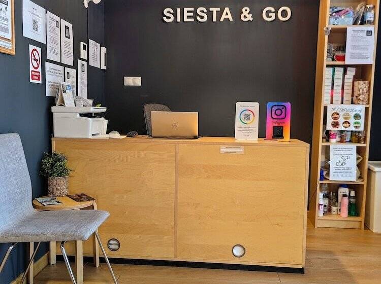 هاستل Hostal Siesta & Go Nuevos Ministerios