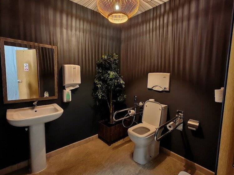 هاستل Hostal Siesta & Go Nuevos Ministerios