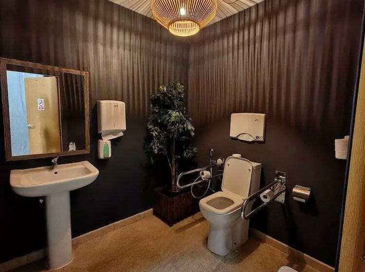 هاستل Hostal Siesta & Go Nuevos Ministerios