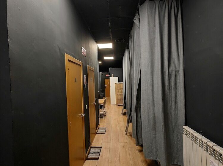 هاستل Hostal Siesta & Go Nuevos Ministerios