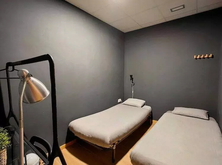 هاستل Hostal Siesta & Go Nuevos Ministerios