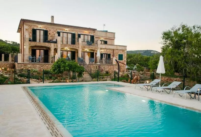 هتل Agroturismo Sa Marina