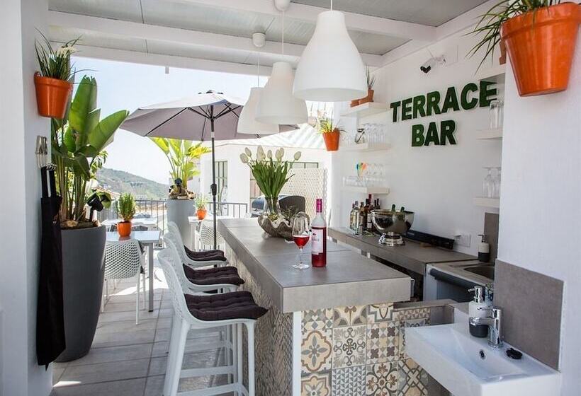 Пансион Almijara Residence