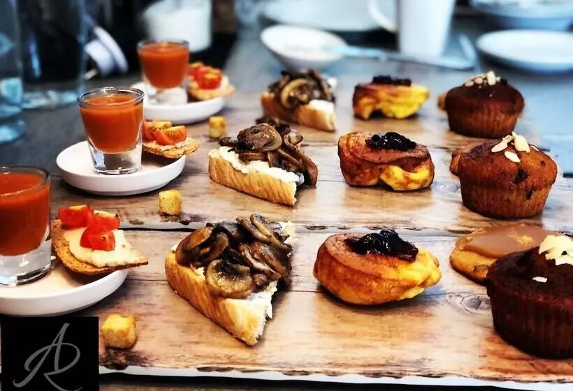 ペンション Almijara Residence