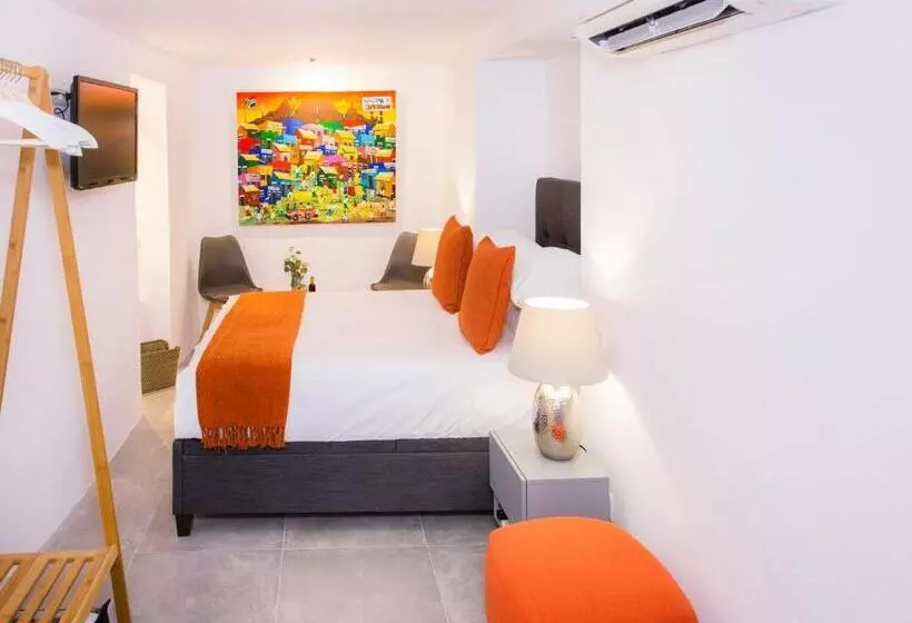 ペンション Almijara Residence