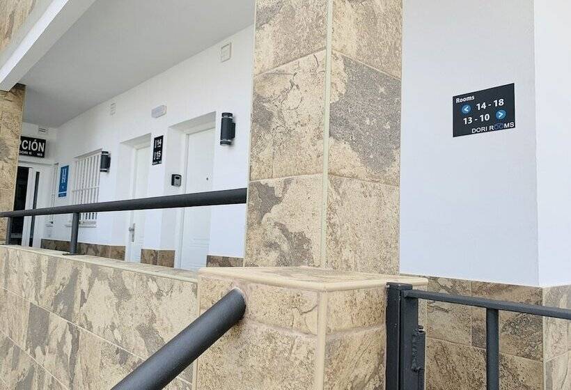 پانسیون Dori Rooms Hostal