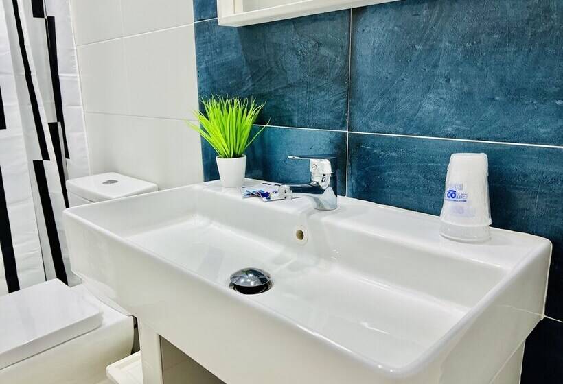 پانسیون Dori Rooms Hostal