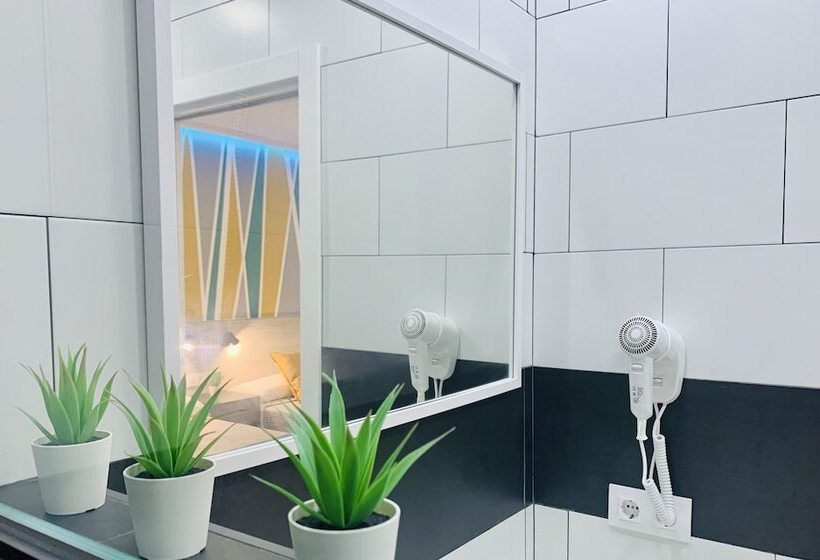 پانسیون Dori Rooms Hostal