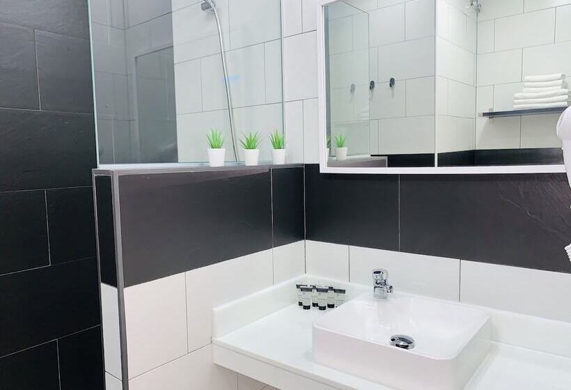 پانسیون Dori Rooms Hostal