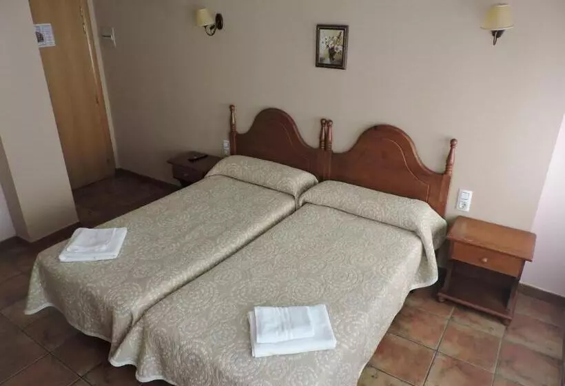 ペンション Hostal Villa De Navarrete