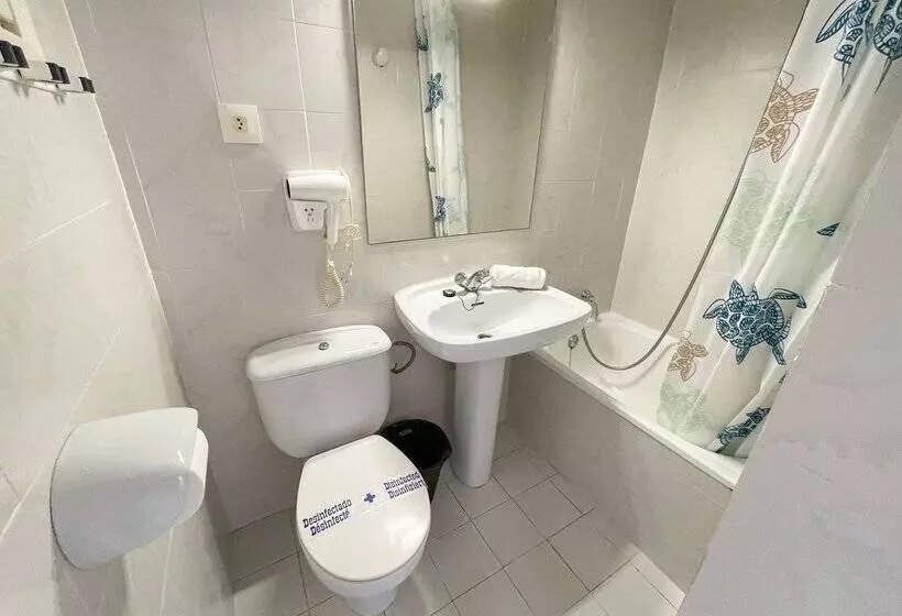 Apartamentos Sol y Mar Segur 3000