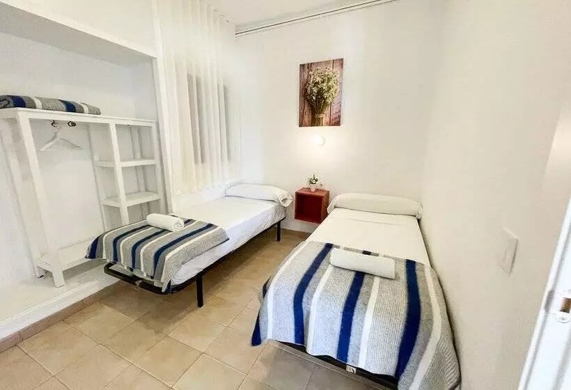 Apartamentos Sol y Mar Segur 3000