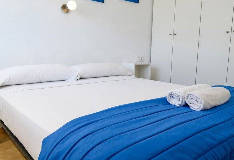 Apartamentos Sol y Mar Segur 3000