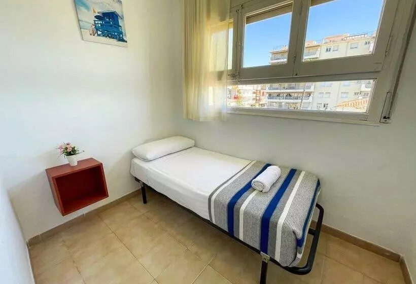 Apartamentos Sol y Mar Segur 3000